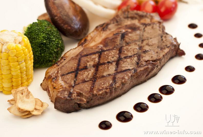 sirloin,baking soda 2. 西冷牛排(sirloin)