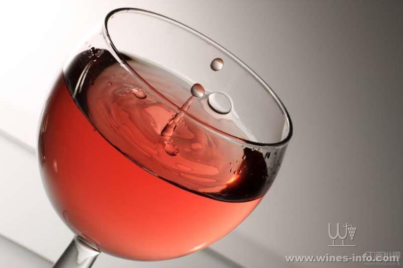 法国桃红葡萄酒销量破多项纪录:中国葡萄酒资