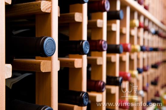 wine-bottles-in-cellar-28414649.jpg